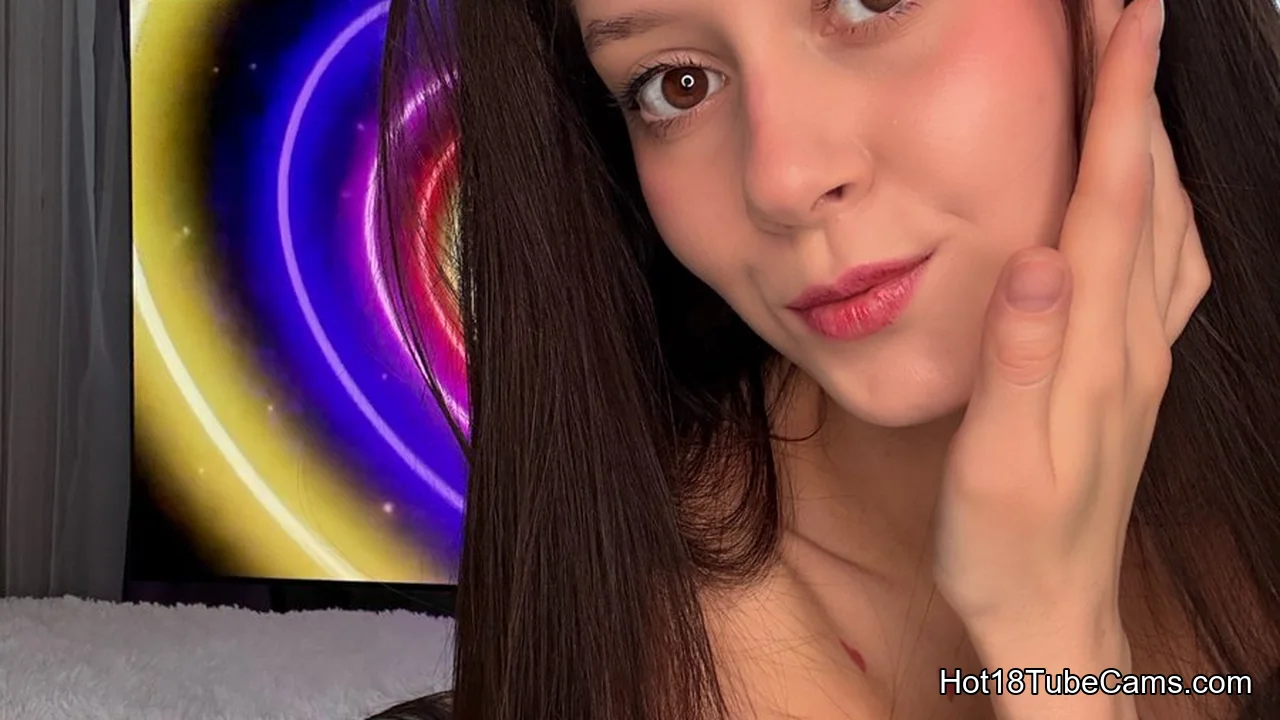 Viewer tipping during live cam show